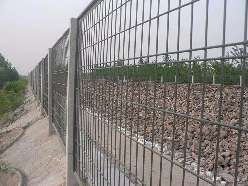 铁路护栏网