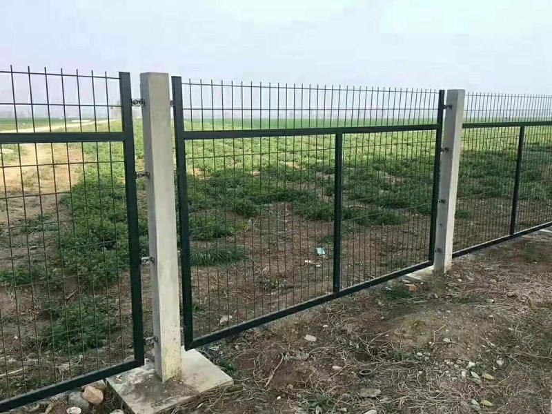 铁路护栏网