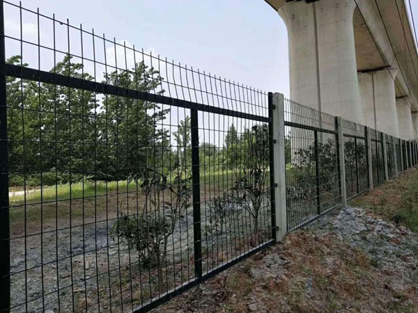 铁路护栏网