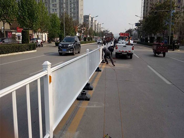 广告板护栏