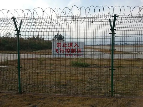 Y型柱护栏
